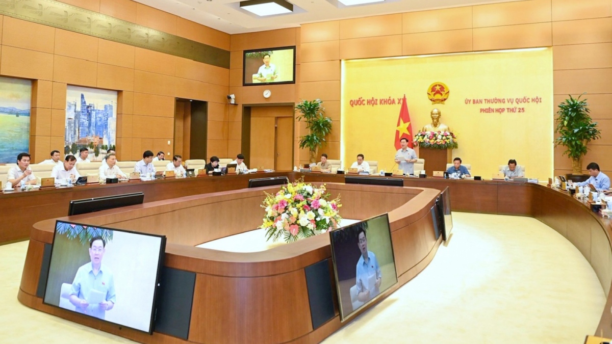 Key lawmakers debate revised Land Law again in Hanoi